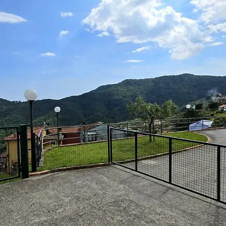 Casa Del Sole-bluchalet * Crocetta (Liguria)